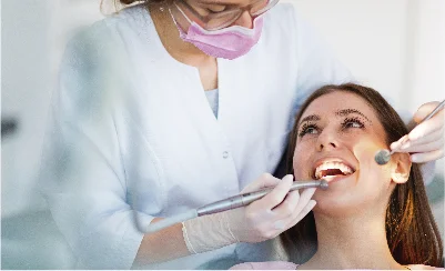 En vísperas de la admisión 2024, descubre la oferta de la Facultad de Odontología de UNAB y amplía tus conocimientos profesionales.